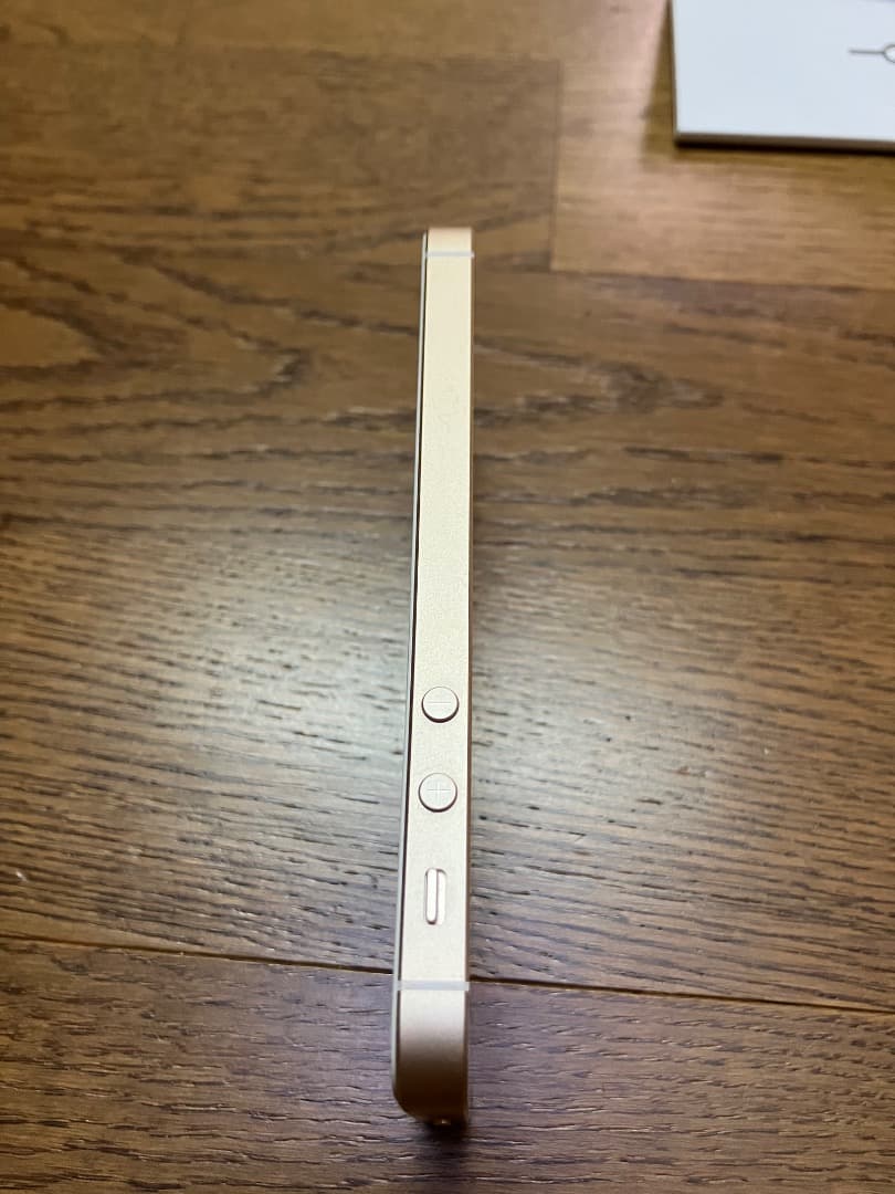 美品! MP842J/A iPhone SE Gold 32GB イヤホン
