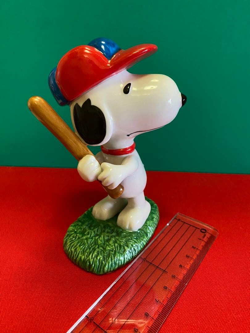 スヌーピー陶器フィギュアマスコット野球　置物　インテリア
