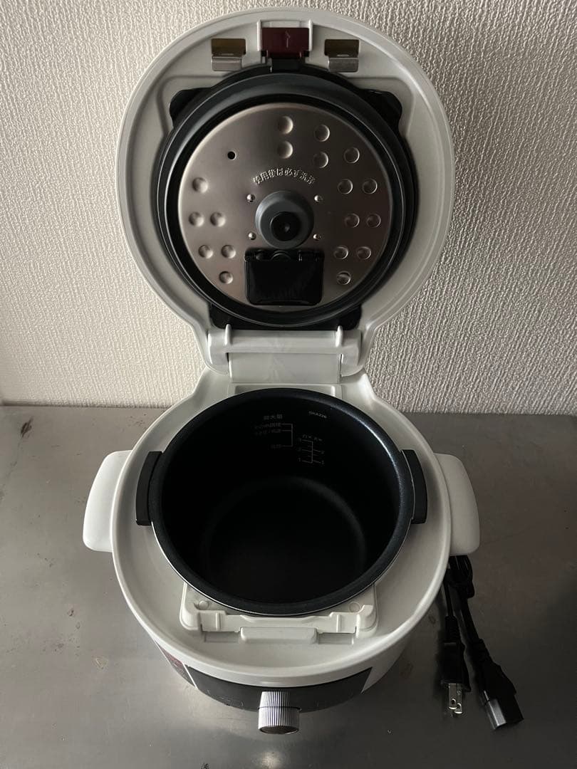美品　23年製TIGER COOKPOT電気圧力鍋　COK-A220 2.2L