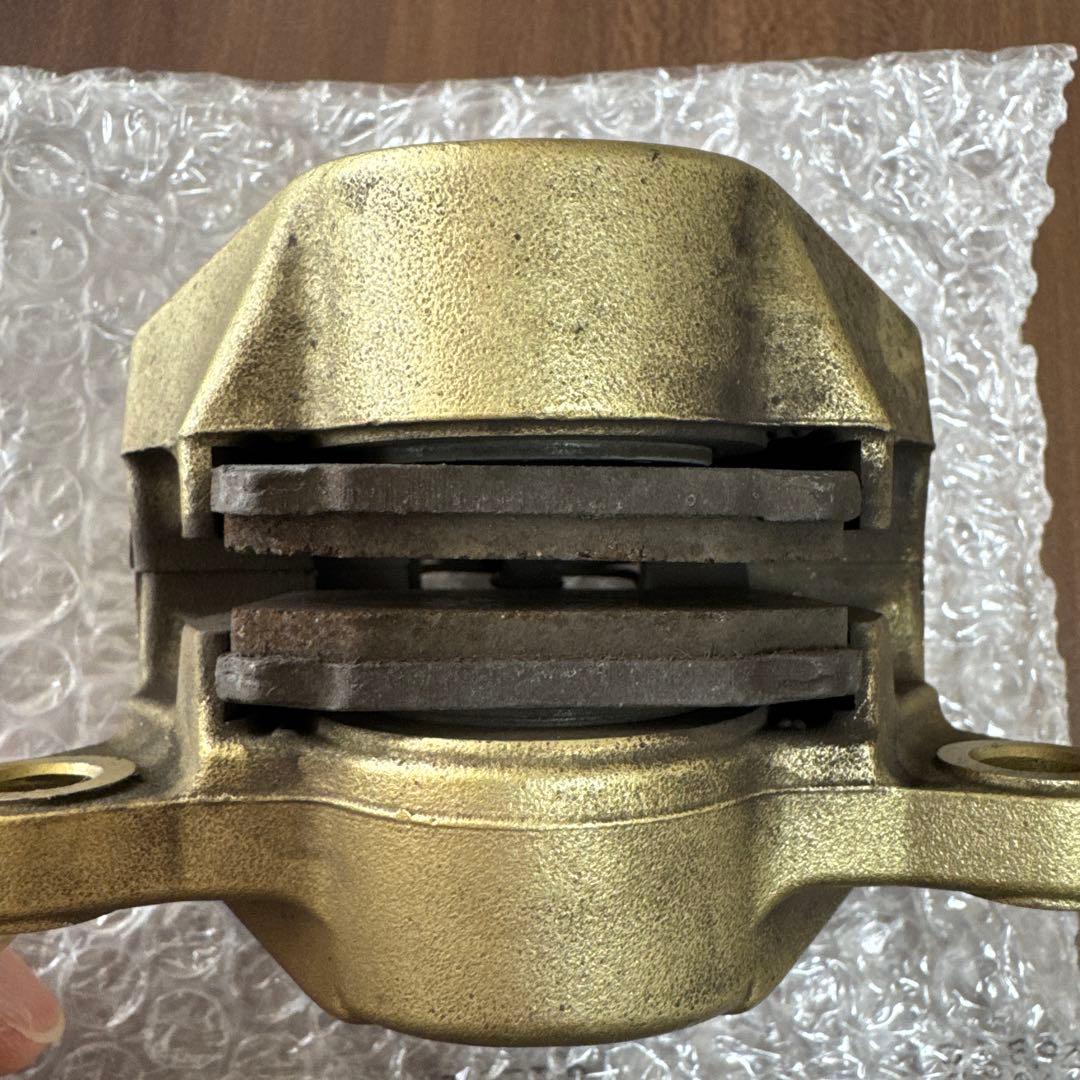 ブレンボ　リアキャリパー　brembo