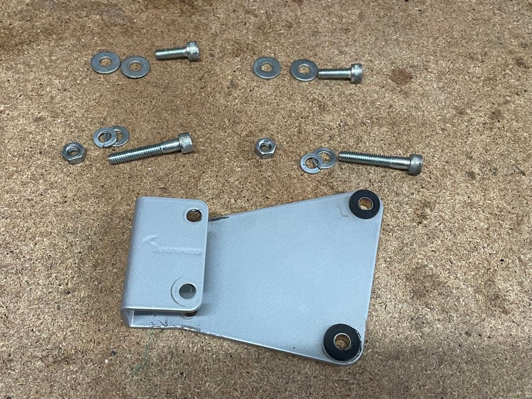 キタコ製オイルクーラー・NSF100用取付ステー付き