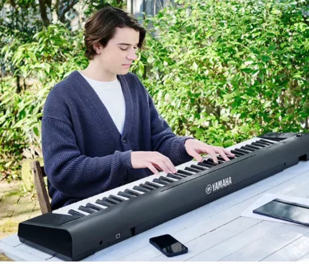 YAMAHA 電子ピアノ ブラック　中古品