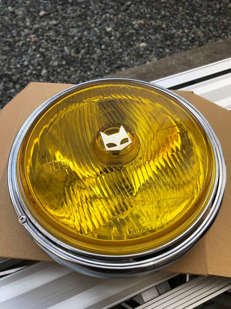 マーシャルイエローSEV MARCHAL 889 ゼファー400 180パイ