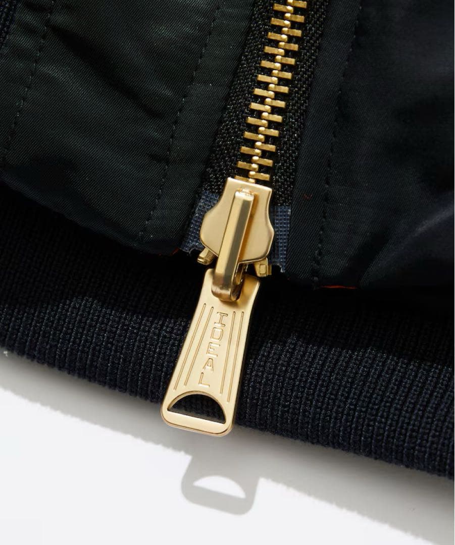 カウラム　ブルゾンNylon Twill Flight Jacket MA-1
