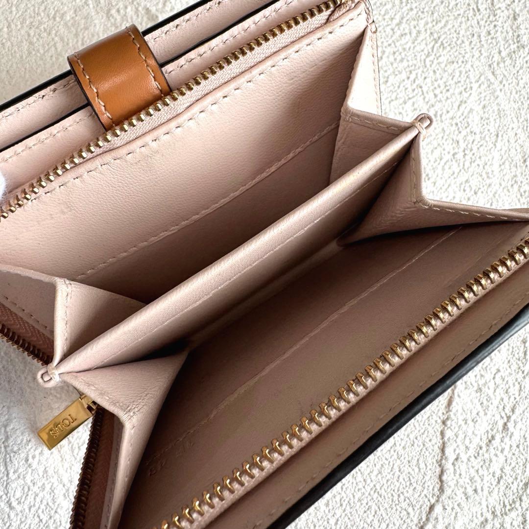 TOD'S トッズ T タイムレス コンパクト ウォレット 二つ折り財布