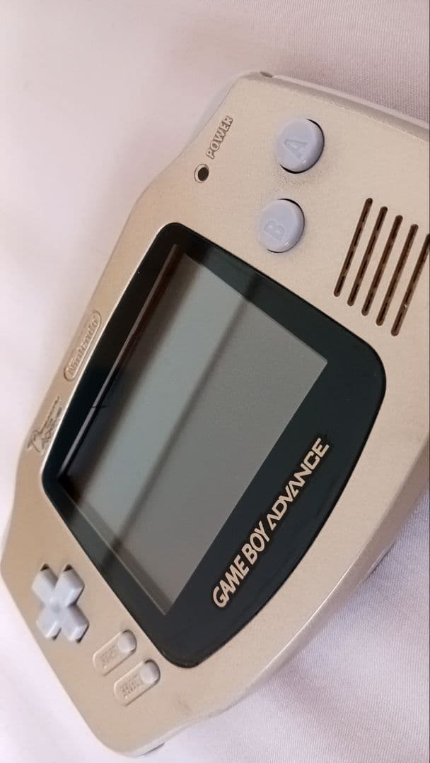 GAMEBOY ADVANCE　限定ゴールド　ゲームボーイアドバンス本体
