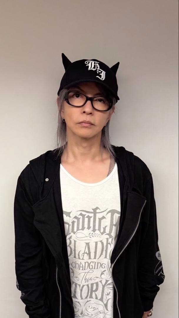 HYDE着　SWITCHBLADE STORY T/TOP スイッチブレード白