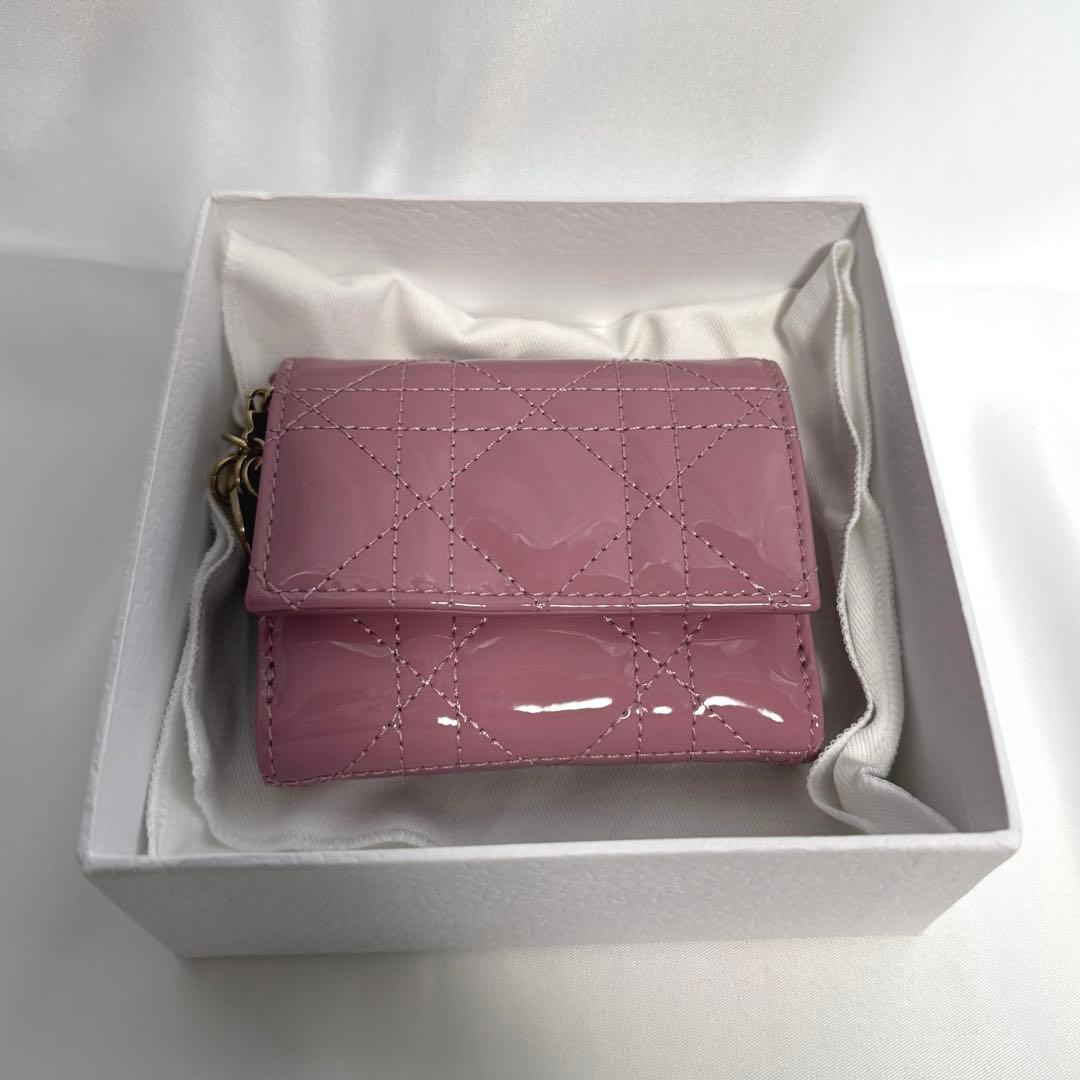 Lady Dior ロータスウォレット 三つ折財布