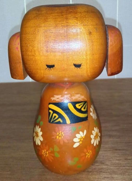 木製こけし　まとめ売り（作家物4体と民芸品1体)
