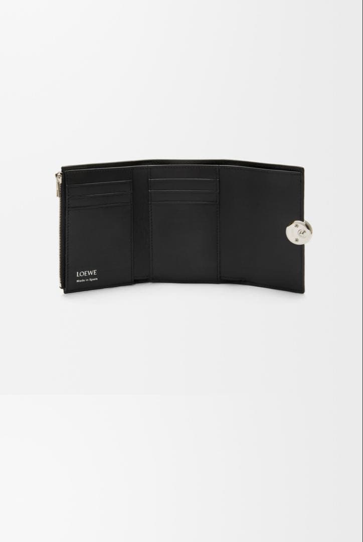 ロエベ 財布
