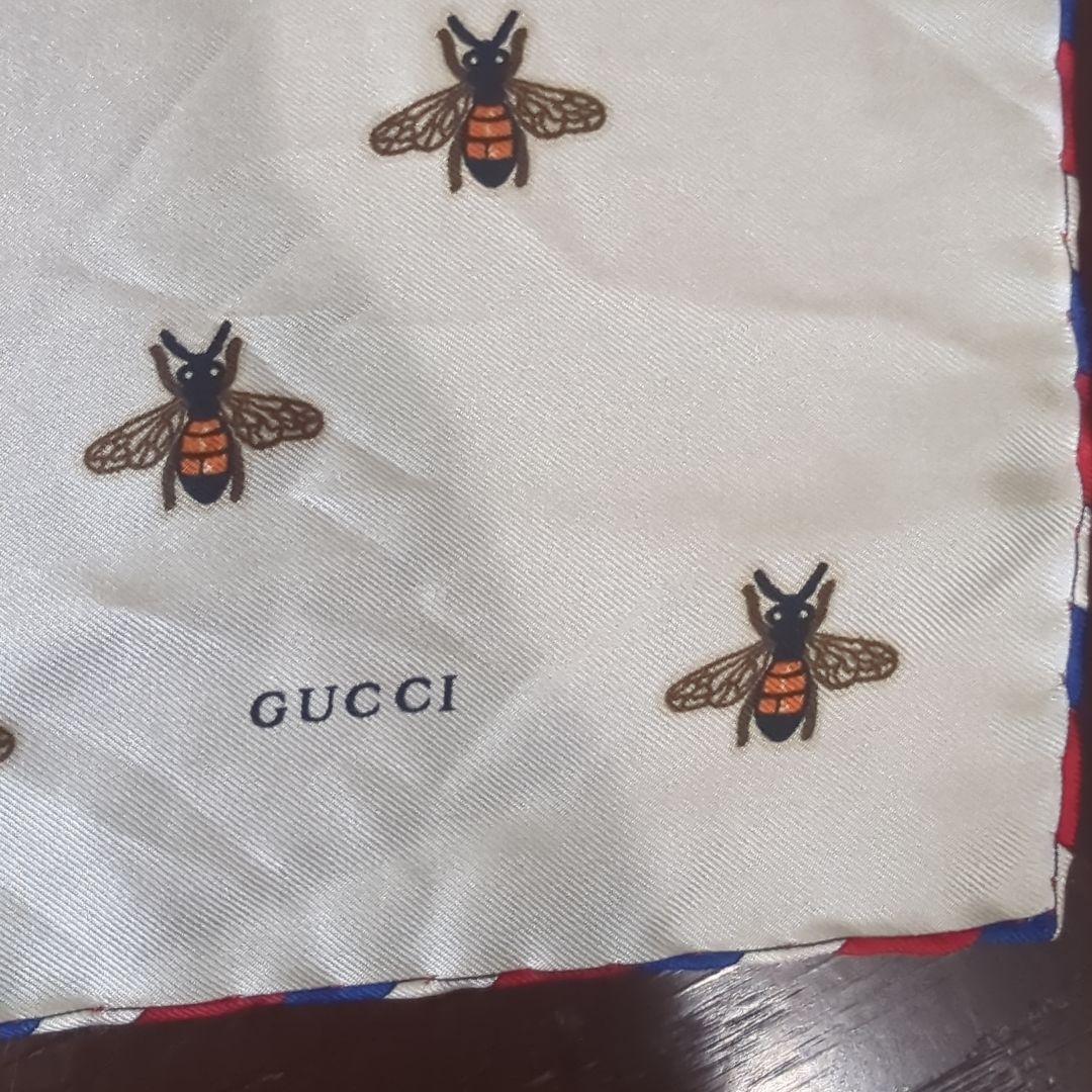 GUCCI　グッチ　ビー　シルク　ポケットチーフ　ポケットスカーフ　スーツ