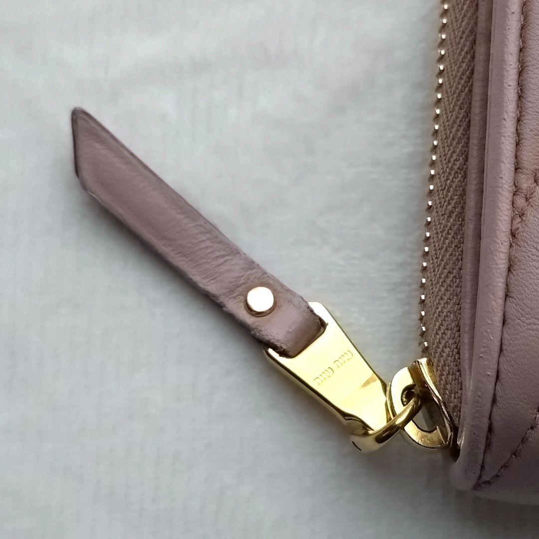 MIUMIU マテラッセ コンパクトウォレットゴールドロゴ ピンク
