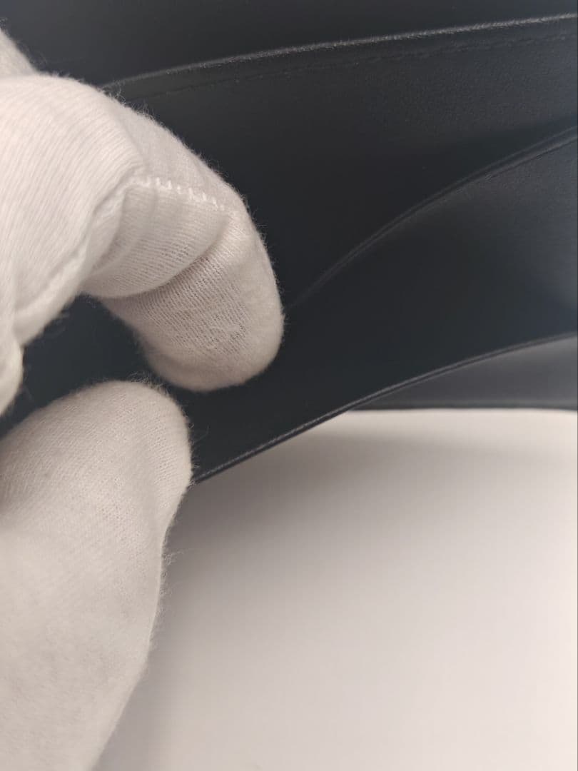 LOUIS VUITTON グラフィット 二つ折り財布 黒 中古　美品