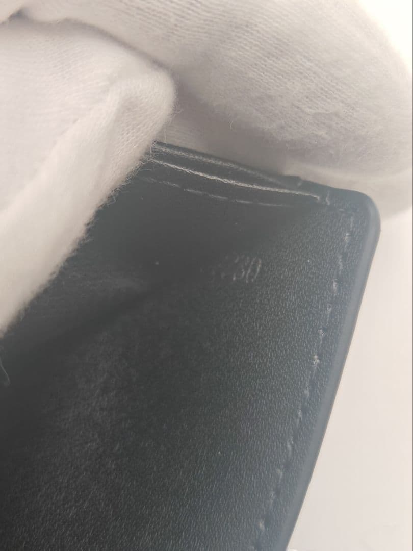 LOUIS VUITTON グラフィット 二つ折り財布 黒 中古　美品