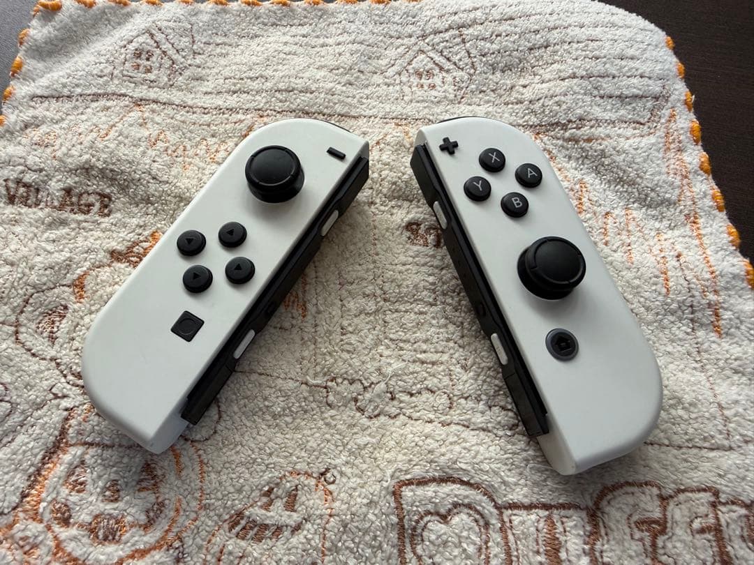 美品！Nintendo Switch バッテリー強化版どうぶつの森デザイン