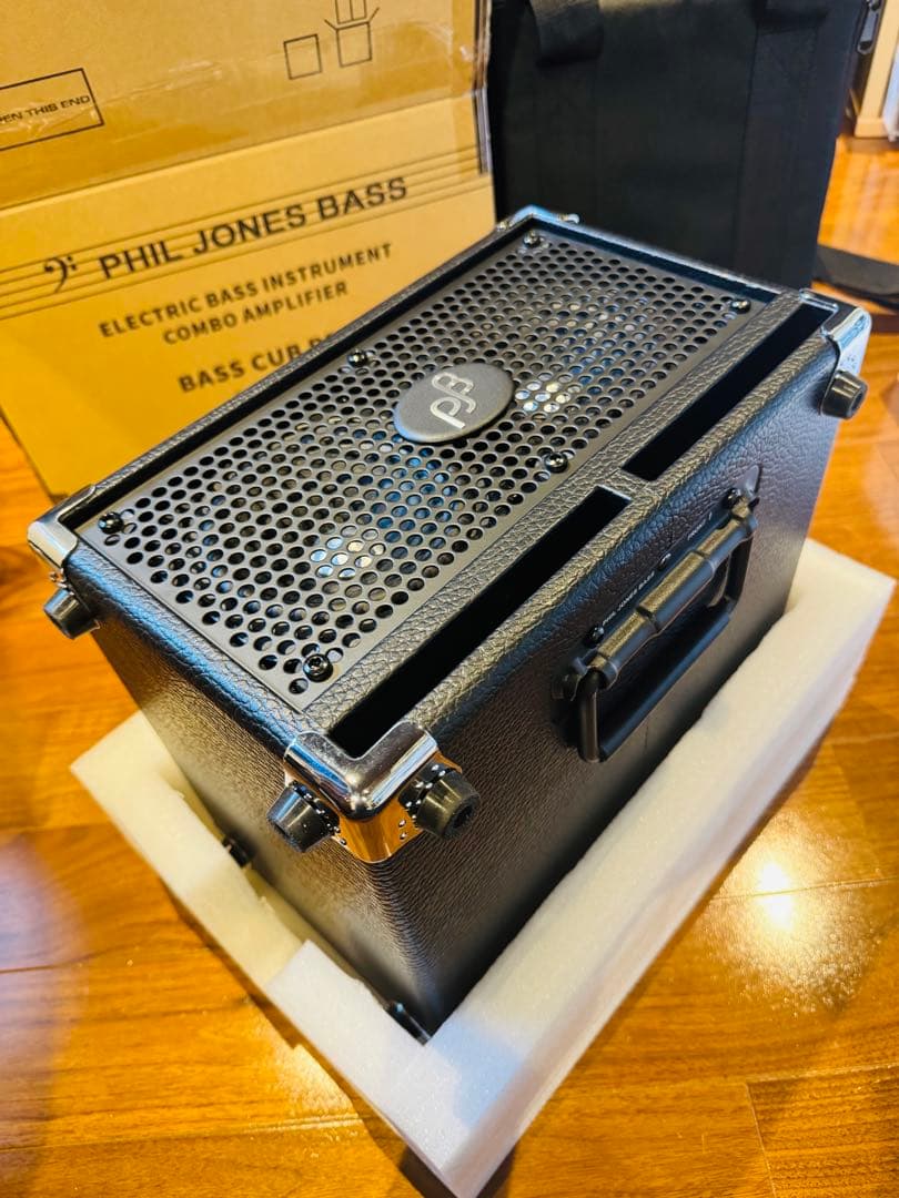 Phil Jones Bass Cub Pro BG-120 キャリングバッグ付
