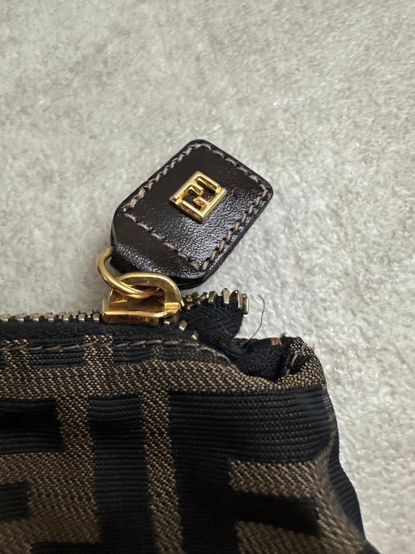 Fendi フェンディ ボストンバッグ 注意あり‼︎ ナイロン　大容量