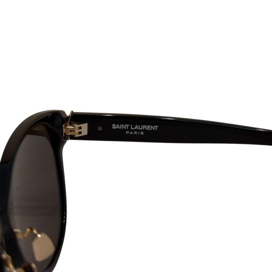 SAINT LAURENT ブラックサングラス【ケース付き】