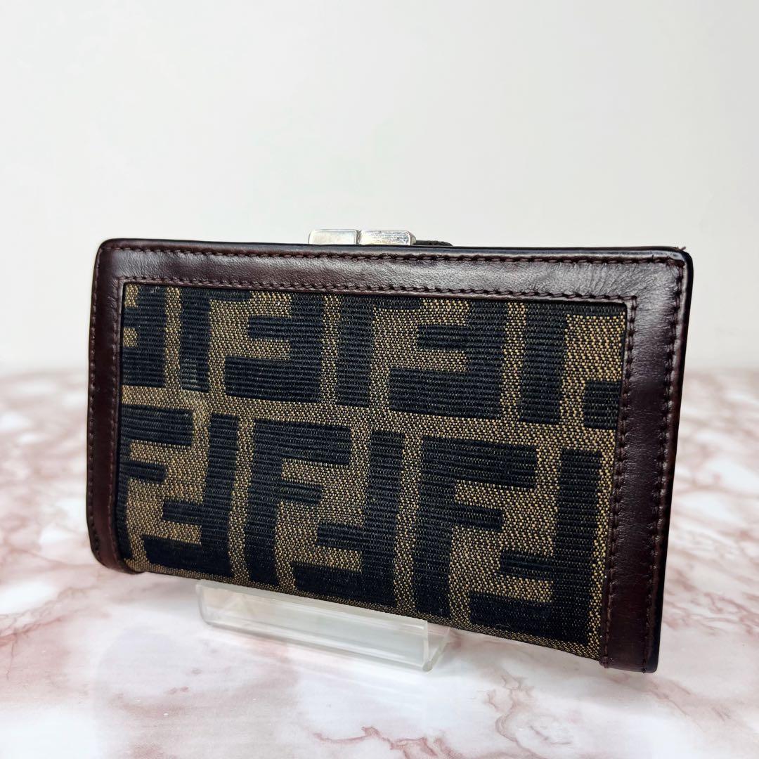 【極美品】FENDI 二つ折り財布 ガマ口　65