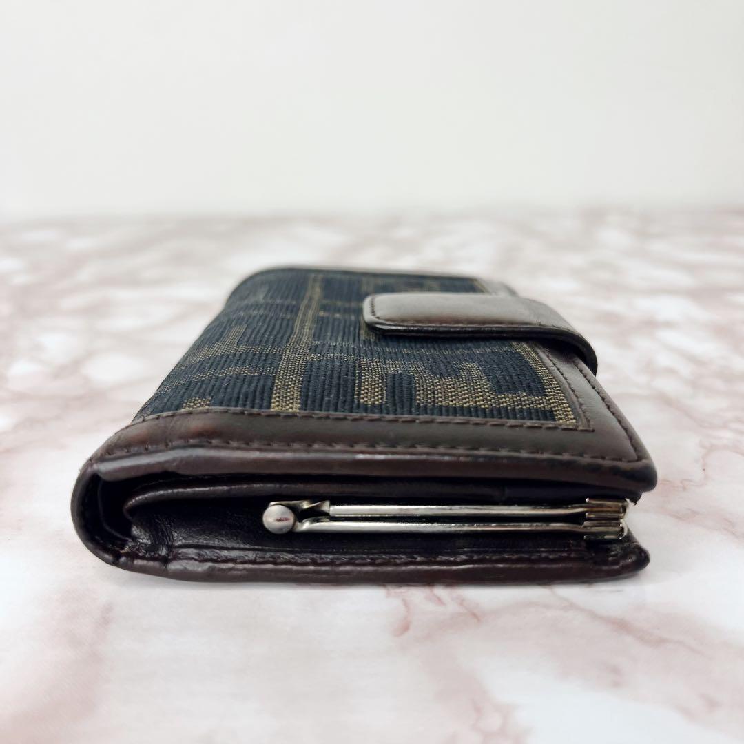 【極美品】FENDI 二つ折り財布 ガマ口　65