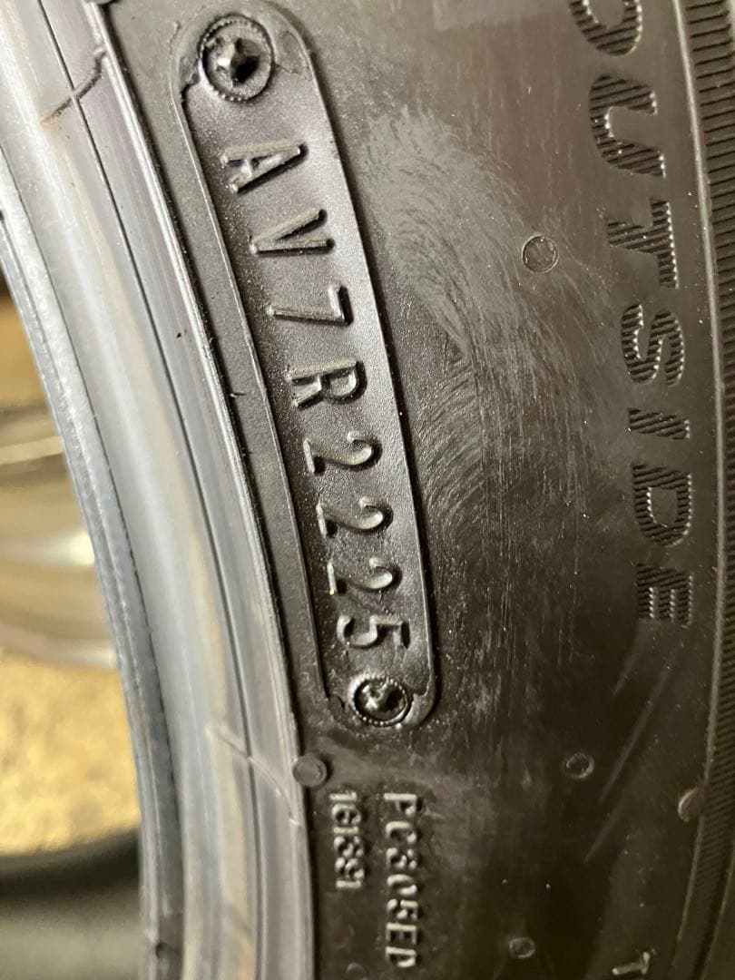 235/45R21 ダンロップ SPORTMAXX LUX 25年製中古1本のみ