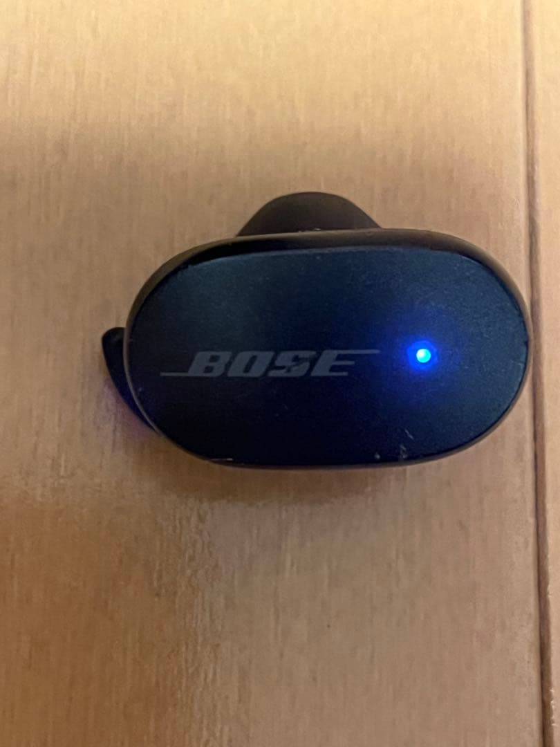 ノイズキャンセリング機能搭載、BoseQuietComfort、ブラック