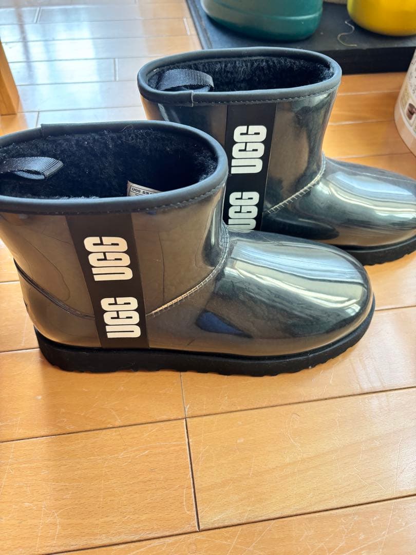 ugg ブーツ クリア ミニ 25 黒