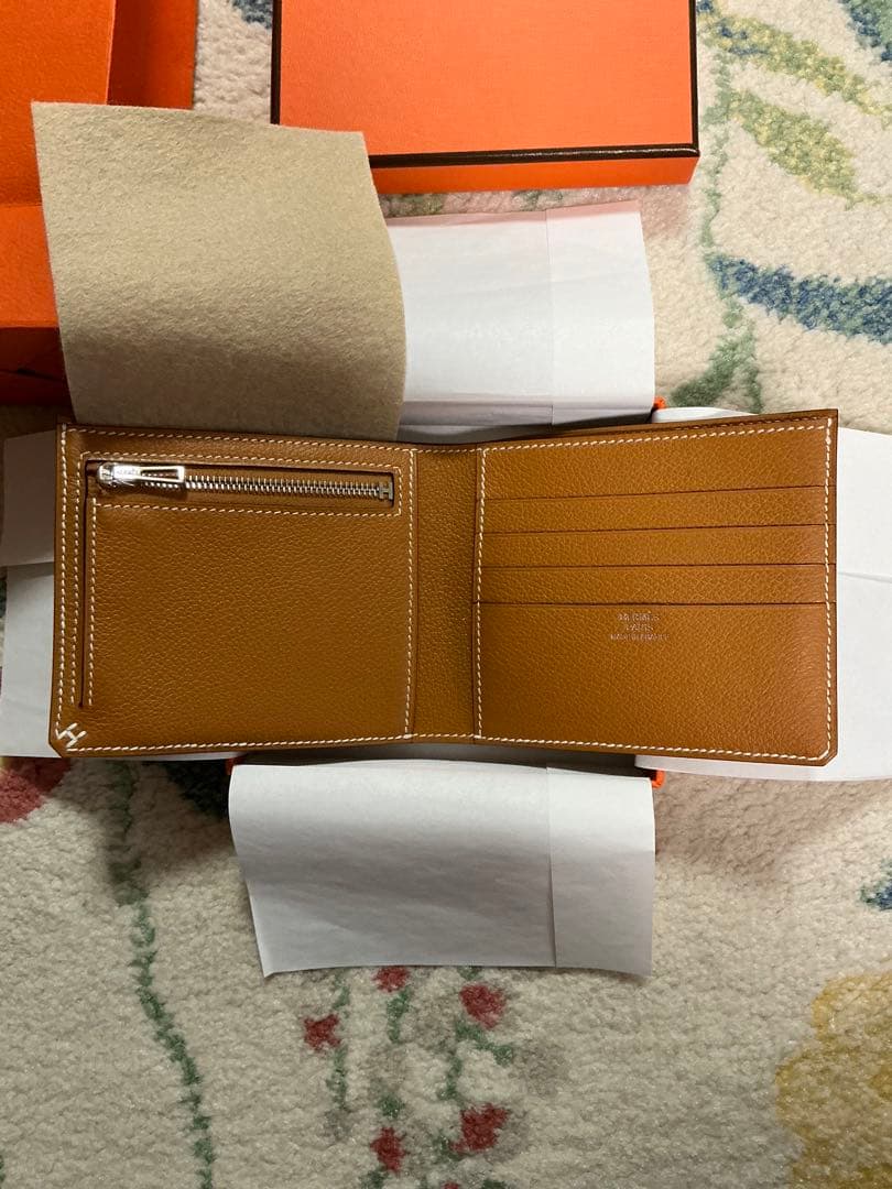 まさまる【新品・未使用】 定価の半額 HERMES H セリエコンパクト