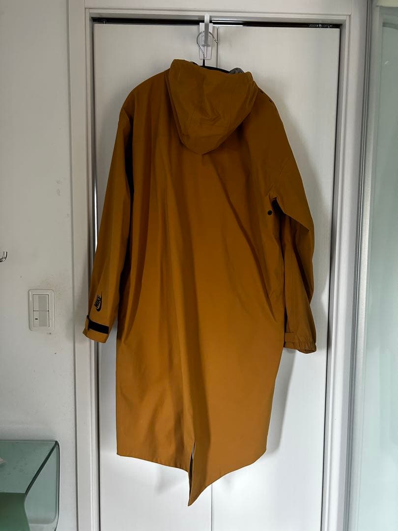 NikeLab NRGブラウンコート