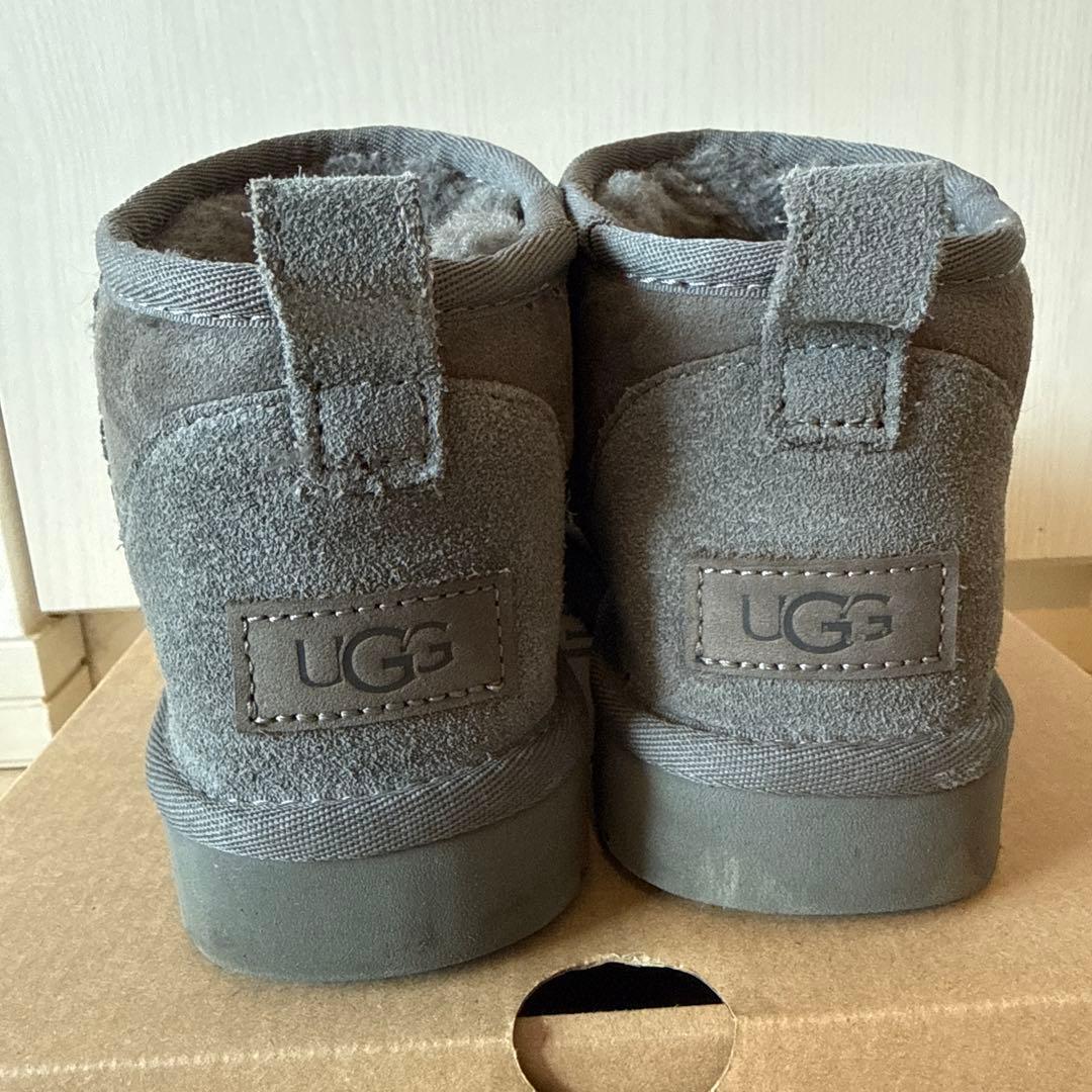 ★最終値下げ★　UGG グレー クラシックウルトラミニ