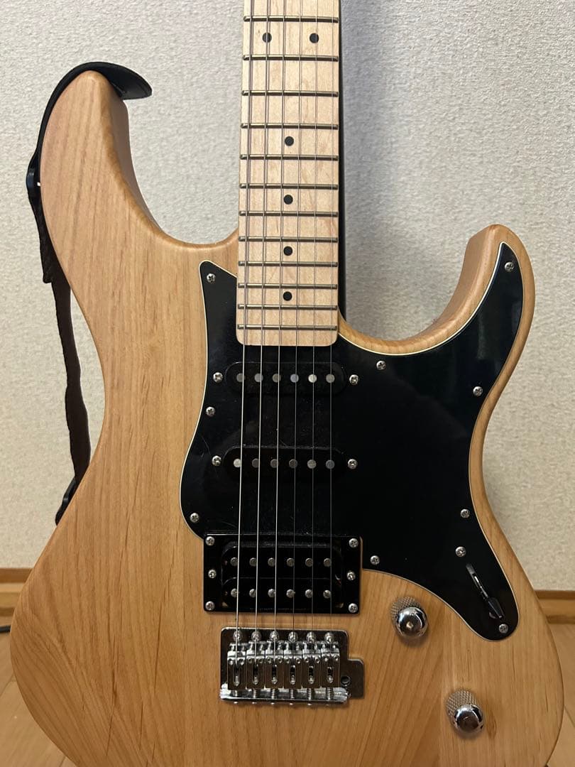 ギター Yamaha PACIFICA 112VMX