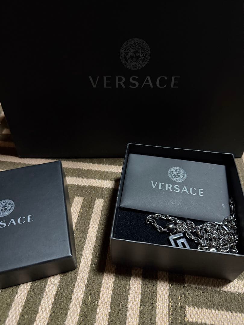 VERSACE シルバー チェーンネックレス