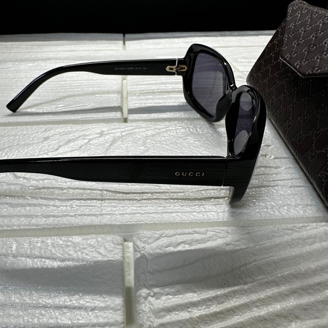 GUCCI グッチ　サングラス　3206-S-D28-BN