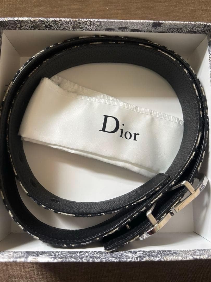 Christian Dior ロゴベルト