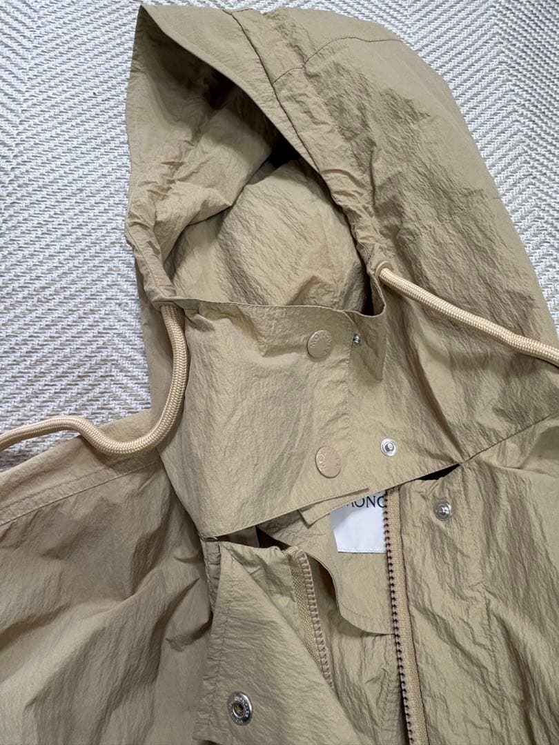 モンクレール MONCLER 美品 SOLOGNE ベージュ ナイロンコート