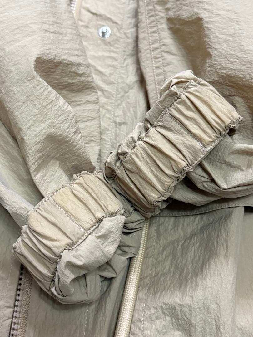 モンクレール MONCLER 美品 SOLOGNE ベージュ ナイロンコート
