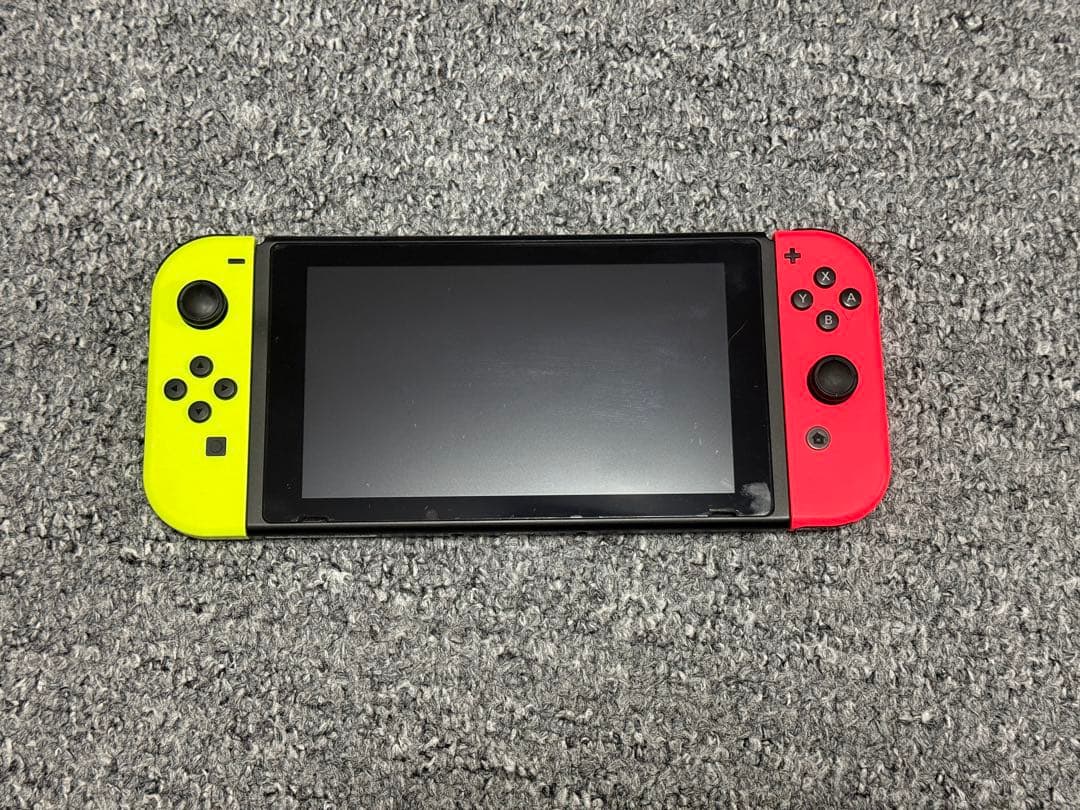 Nintendo Switch、ケース、メモリーカード