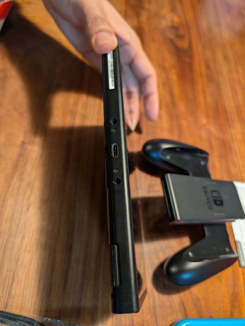 Nintendo Switch 本体 ネオンカラー　プラスジョイコン２個おまけ