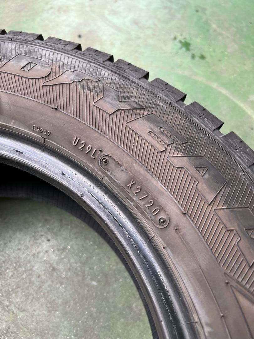 2020年製 バリ溝 グッドイヤー アイスナビ6 205/65R15 4本セット