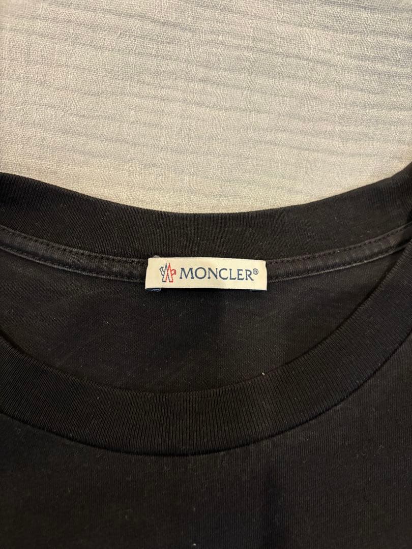 MONCLER Tシャツ ブラック