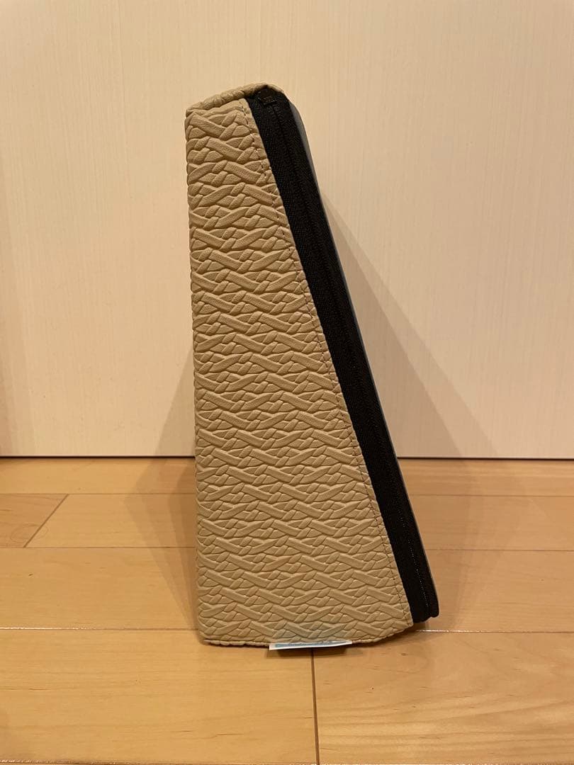 サンテプラス　フレックスクッション　ヨガ　ストレッチ