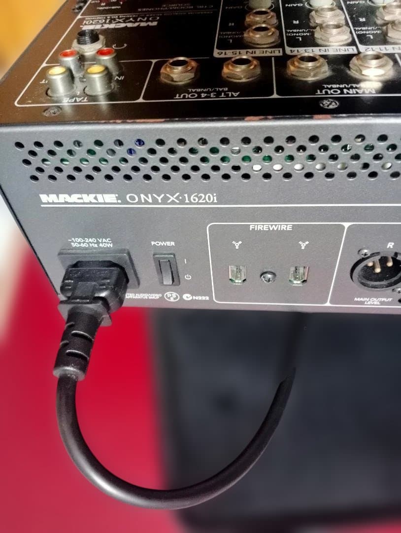 MACKIE 16チャンネル・プレミアム・アナログミキサー ONYX1620i