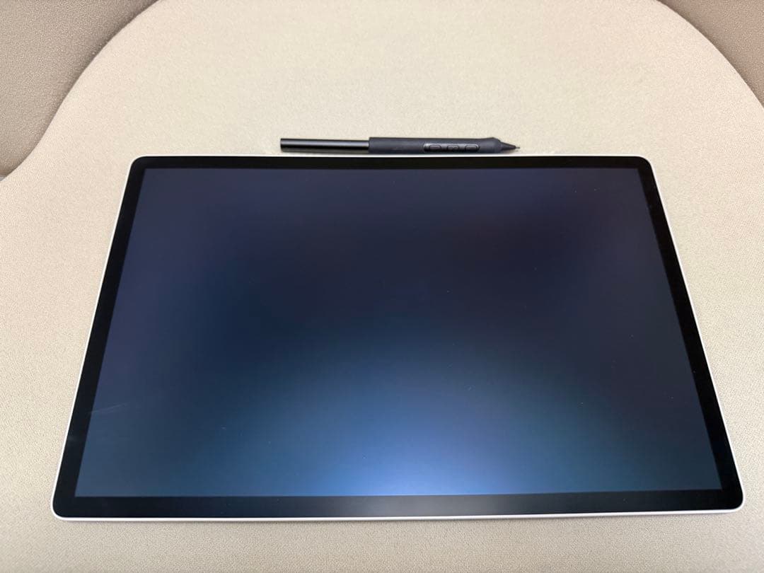 Wacom MovinkPad Pro 14 中古　純正ペングリップ&ケース付