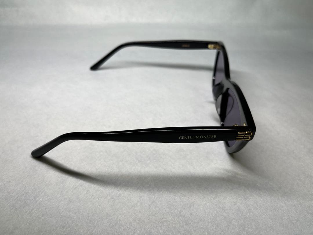 【美品】Gentle Monster Gisele ブラック サングラス