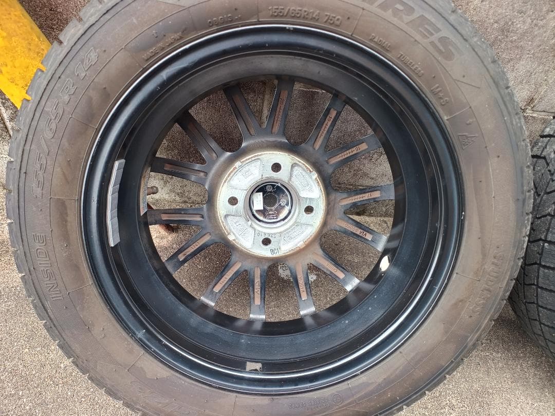 スタッドレスホイール付4本セットトーヨータイヤオブザーブ 155/65/14