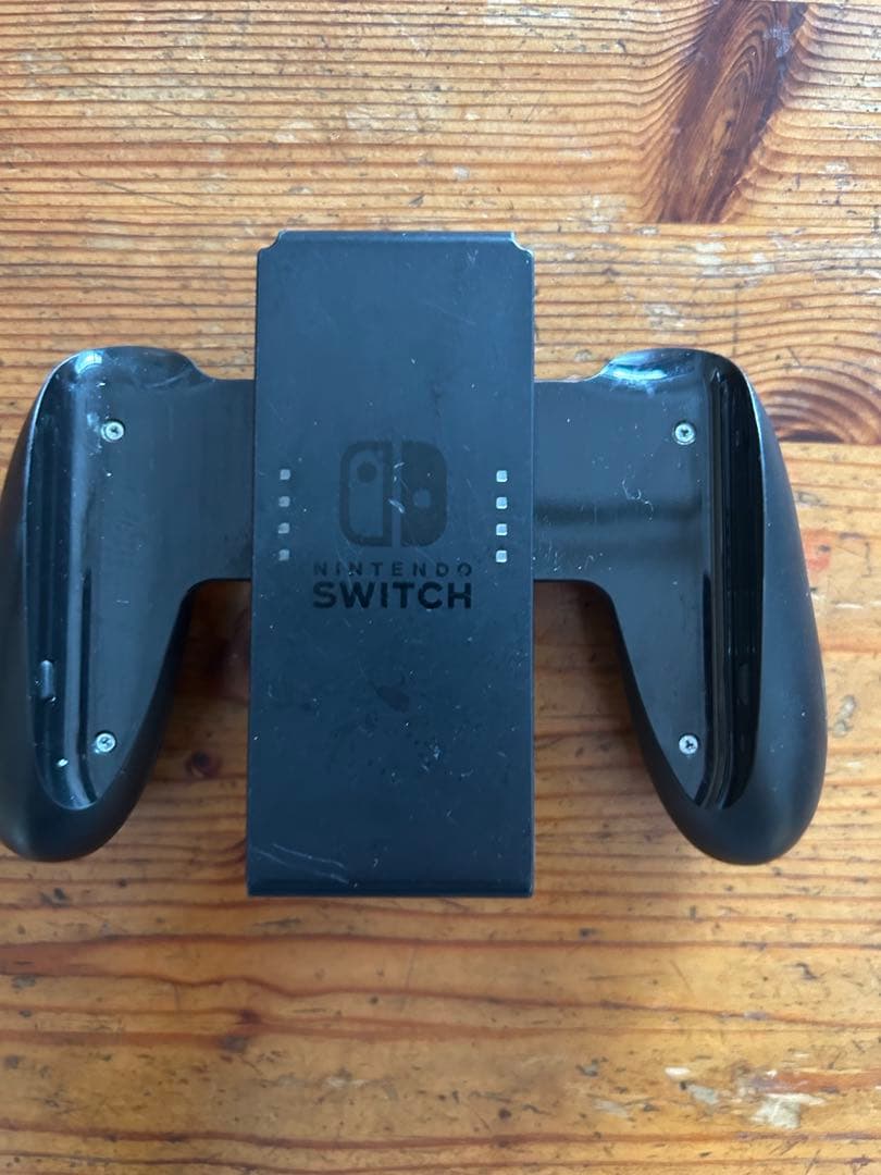 Nintendo Switch本体＋SD32GB＋純正充電スタンド付き