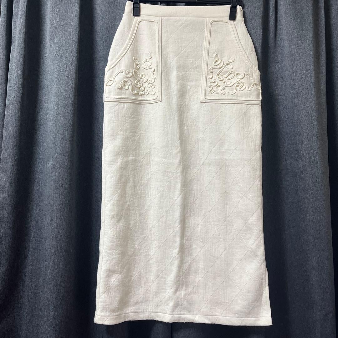 【即購入可能】　完売品　willfully 刺繍入り ホワイト ロングスカート