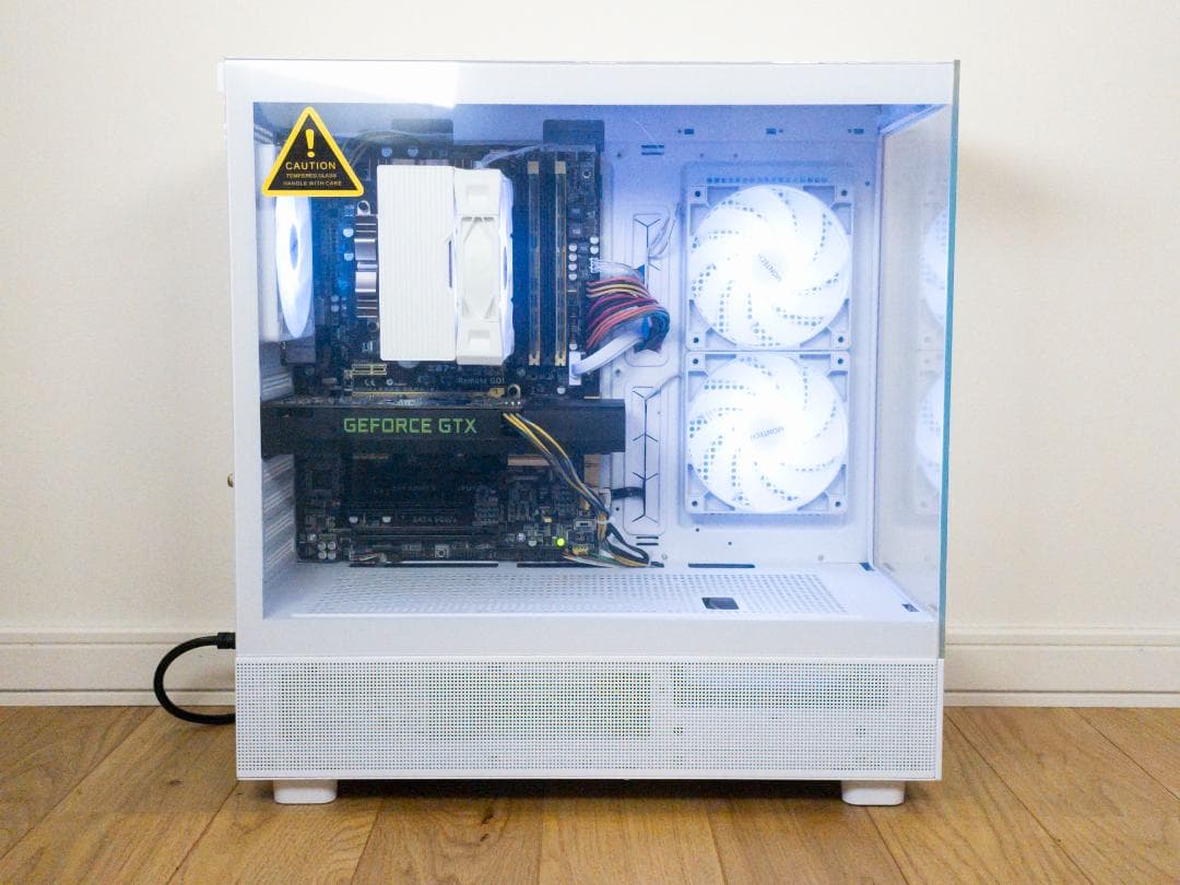 白ゲーミングPC i7-4770 GTX1060 Office付 新品ケース