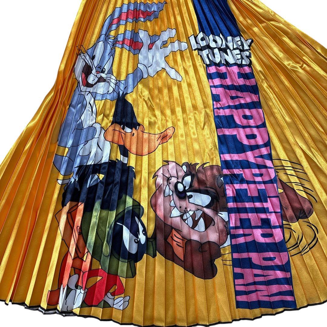 レア‼️ルーニー・テューンズ プリーツスカート