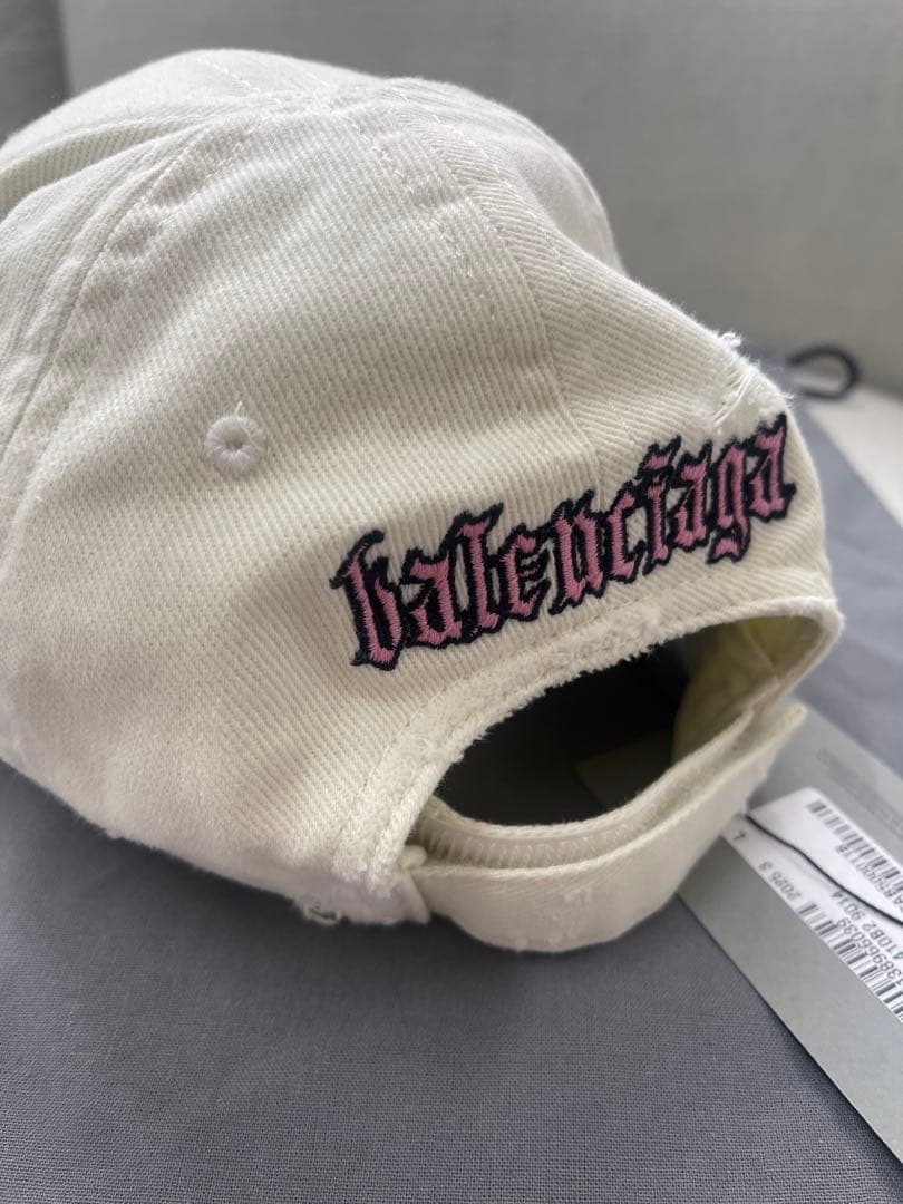 新品未使用balenciagaバレンシアガホワイトキャップ